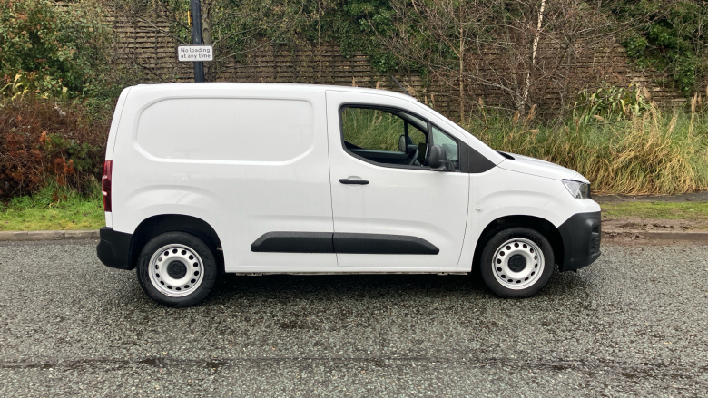 Peugeot Partner Standard Diesel 1000 1.5 BlueHDi 100 Professional Premium + Van